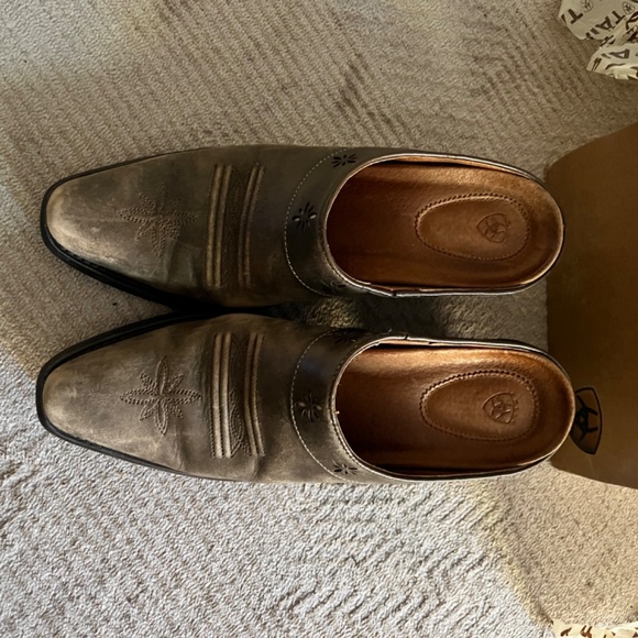 Ariat Western style leather mules - Picture 2 of 6